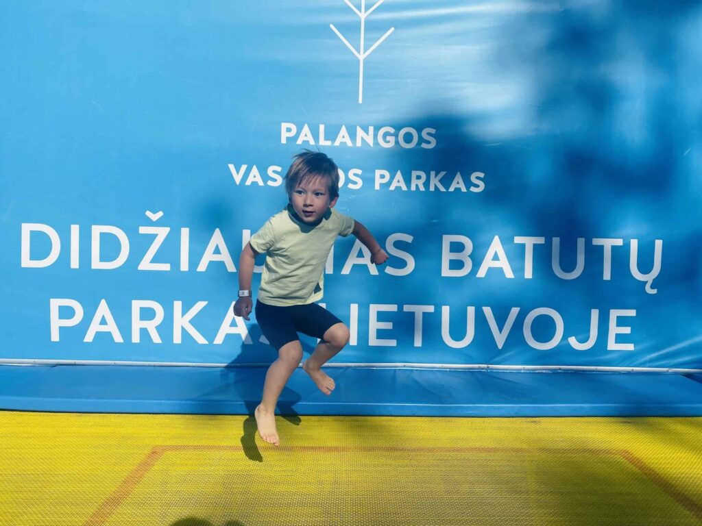 Palangos vasaros parkas