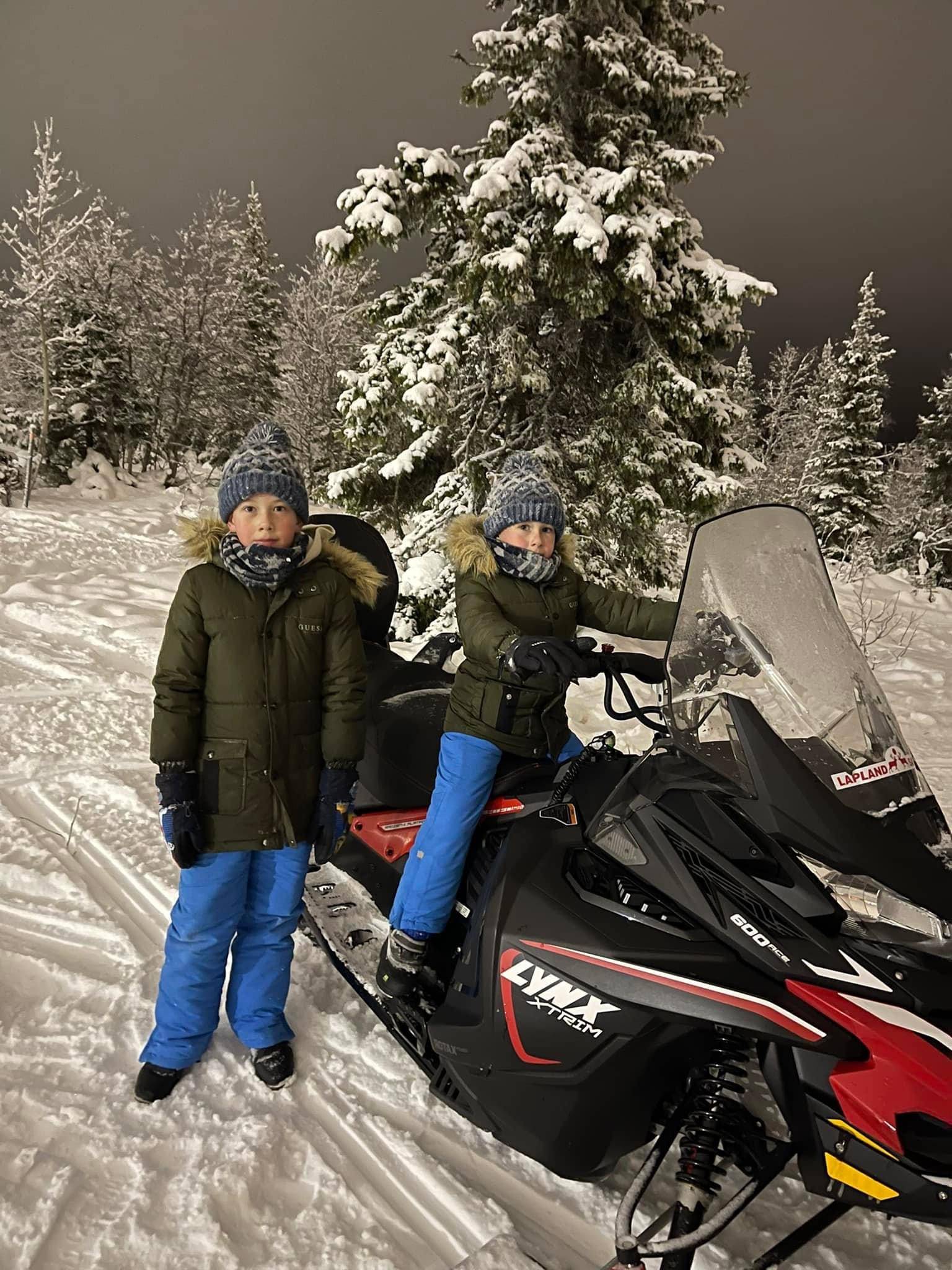 Pasivažinėjimas Safari sniego rogėmis