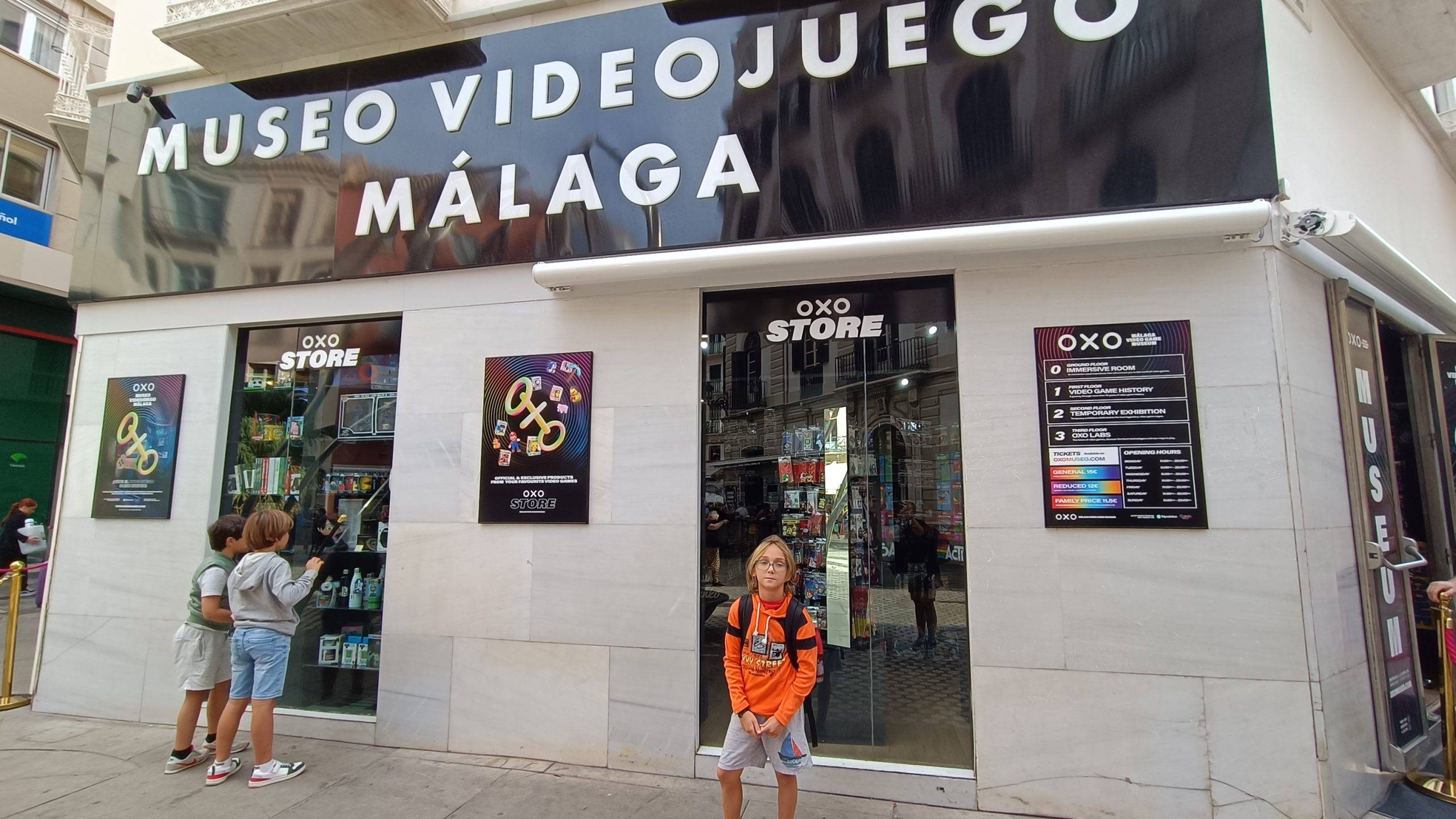 Malagoje su vaikais