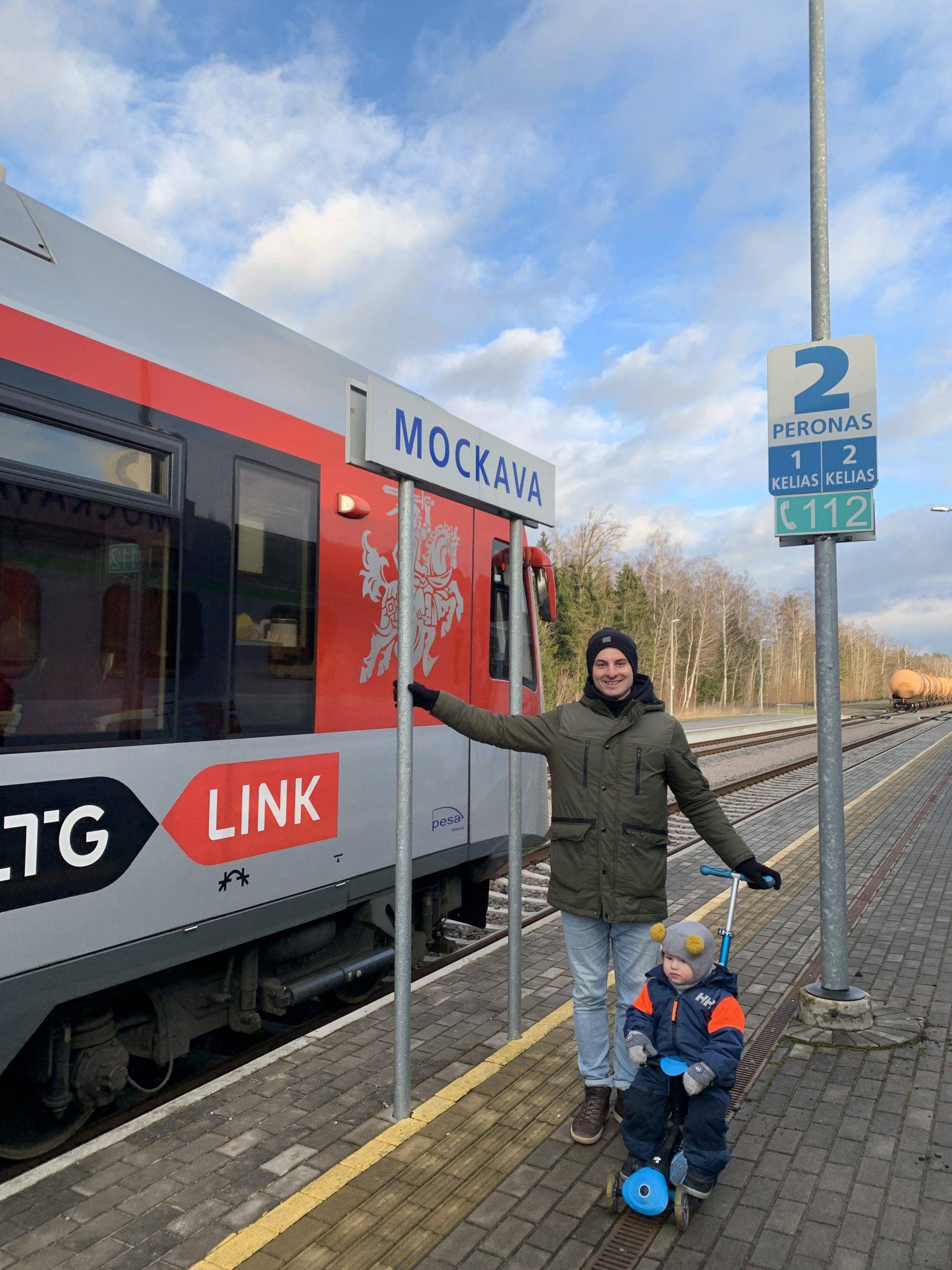 Kelionė į Varšuvą traukiniu su vaikais
