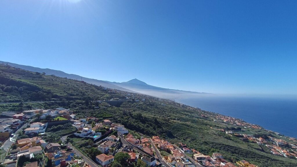 Koks oras ir vandens temperatūra Tenerifėje?