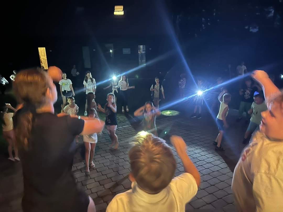 Vasaros stovykla BASAKOJIS su nakvyne