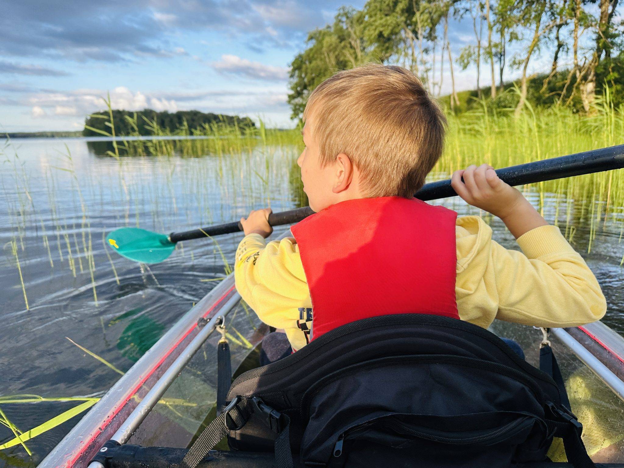 Boat time in Plateliai with kids