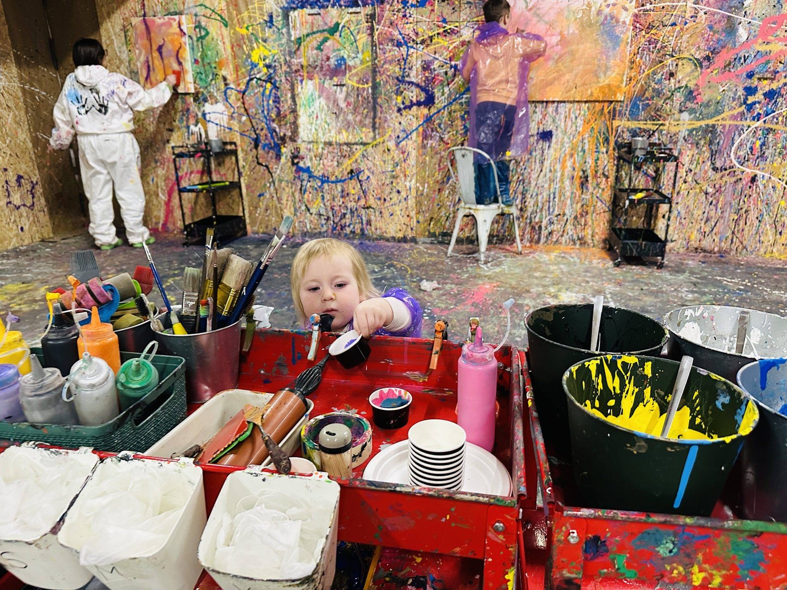 Nauja pramoga Kaune: Splatter studio