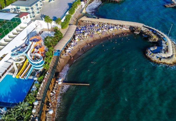 Orange County Resort Alanya su šeima