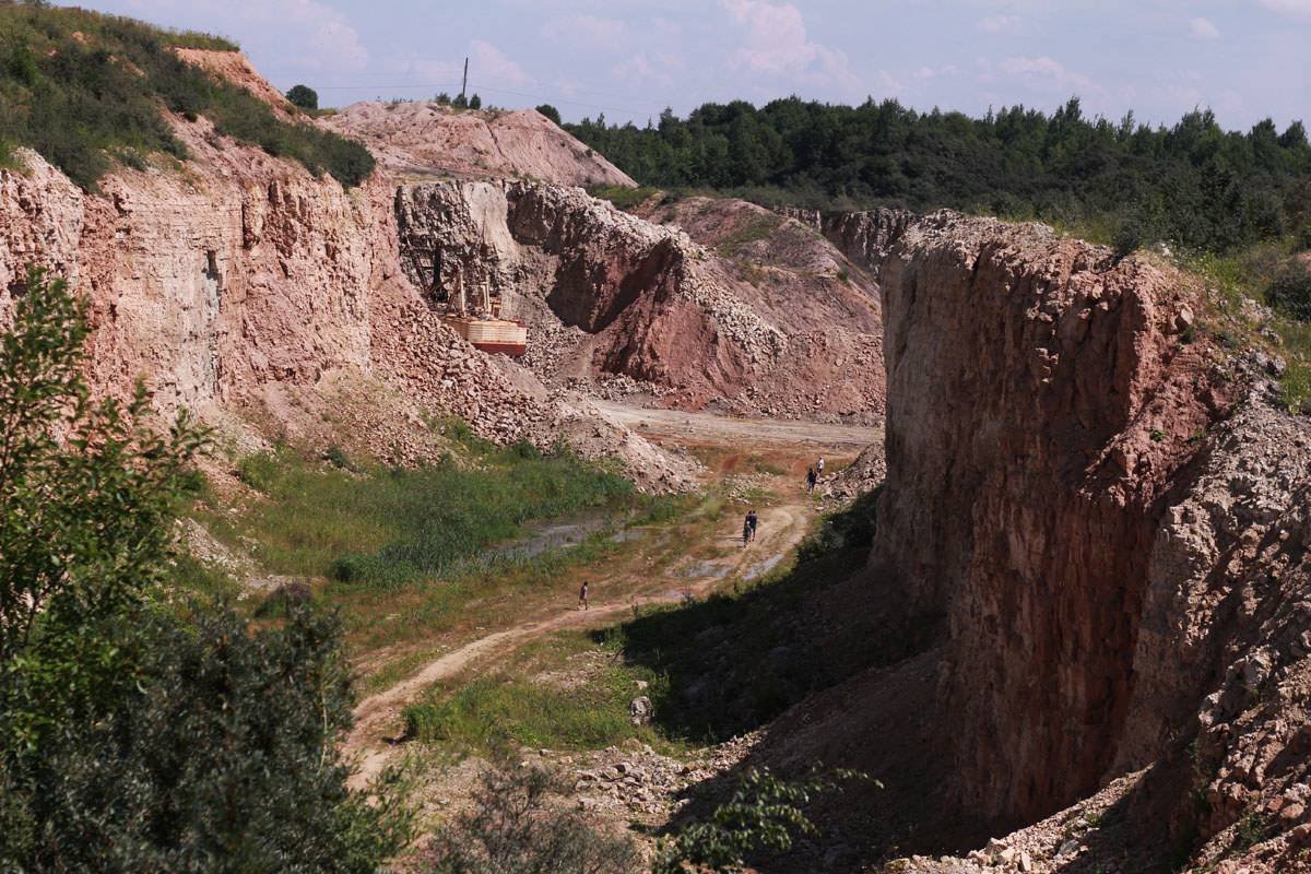 Menčių karjeras