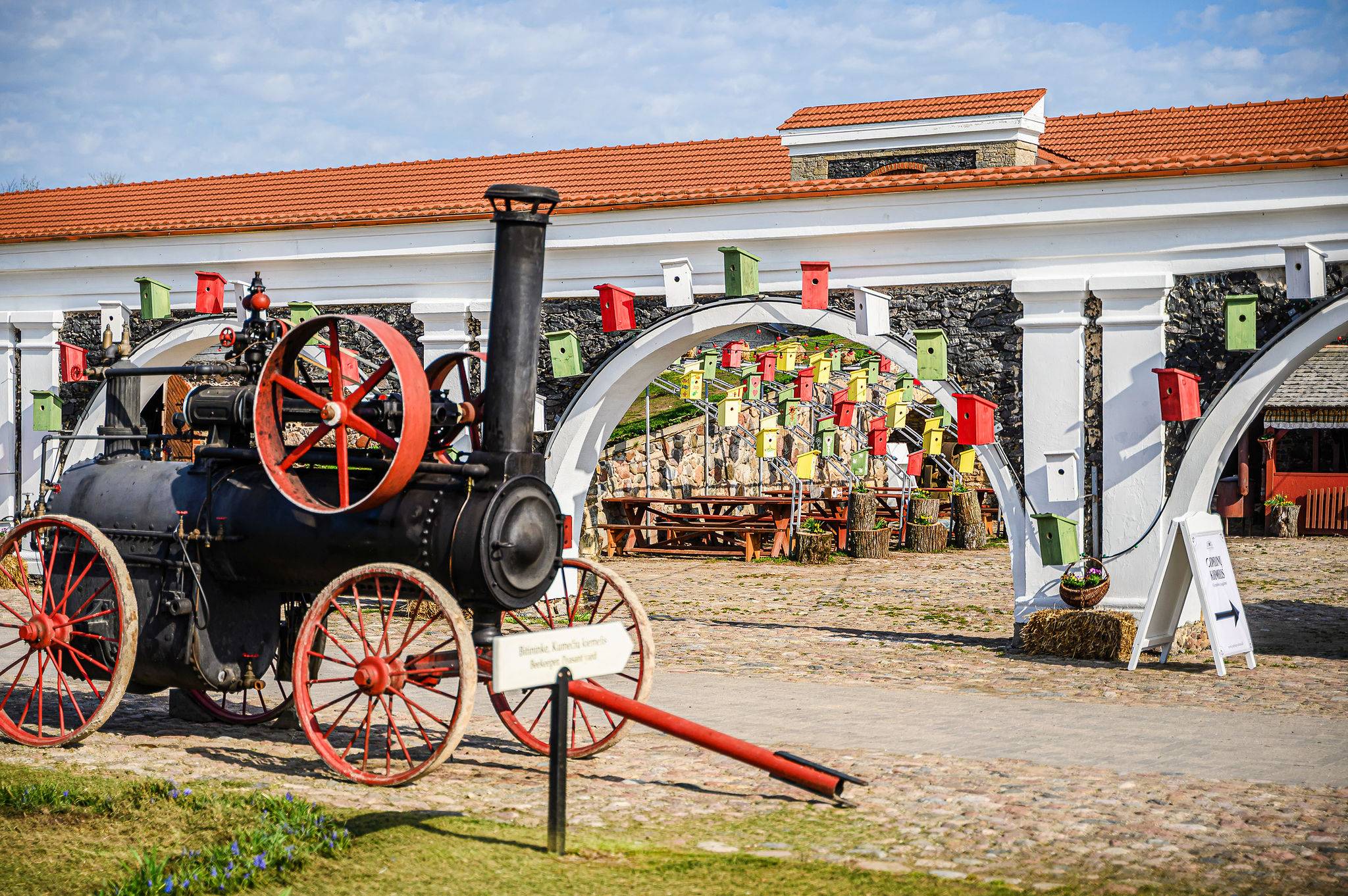 „Instagramiškiausia“ vieta Lietuvoje - pavasario festivalis Pakruojo dvare