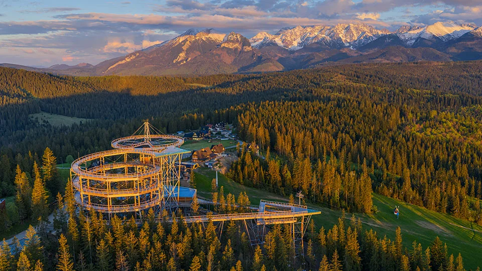 Sky Walk Poronin: nauja, didžiausia ir įspūdingiausia stiklinė apžvalgos aikštelė Europoje