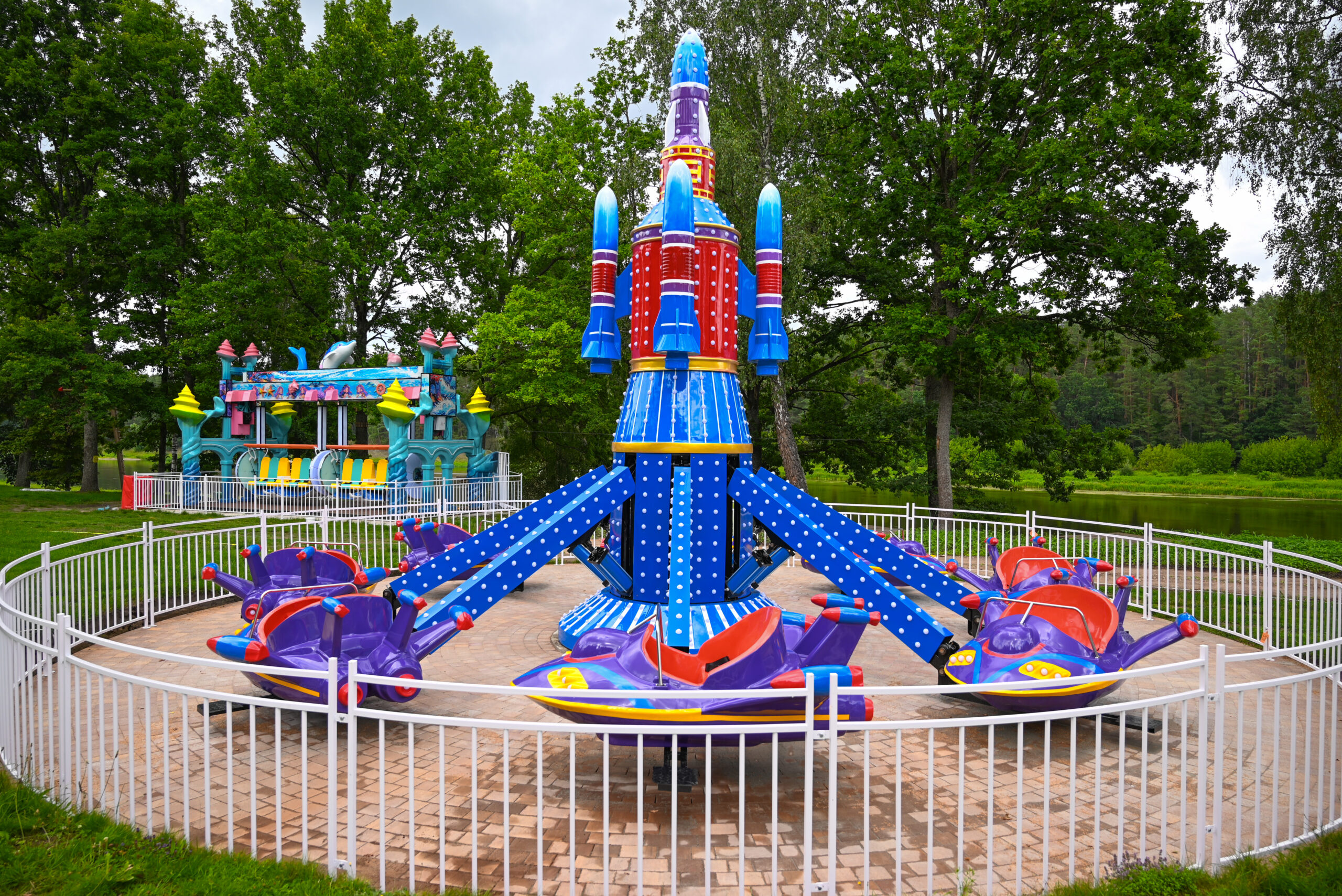 Nauja pramogų vieta Lietuvoje: atrakcionų ir nuotykių parkas šeimoms