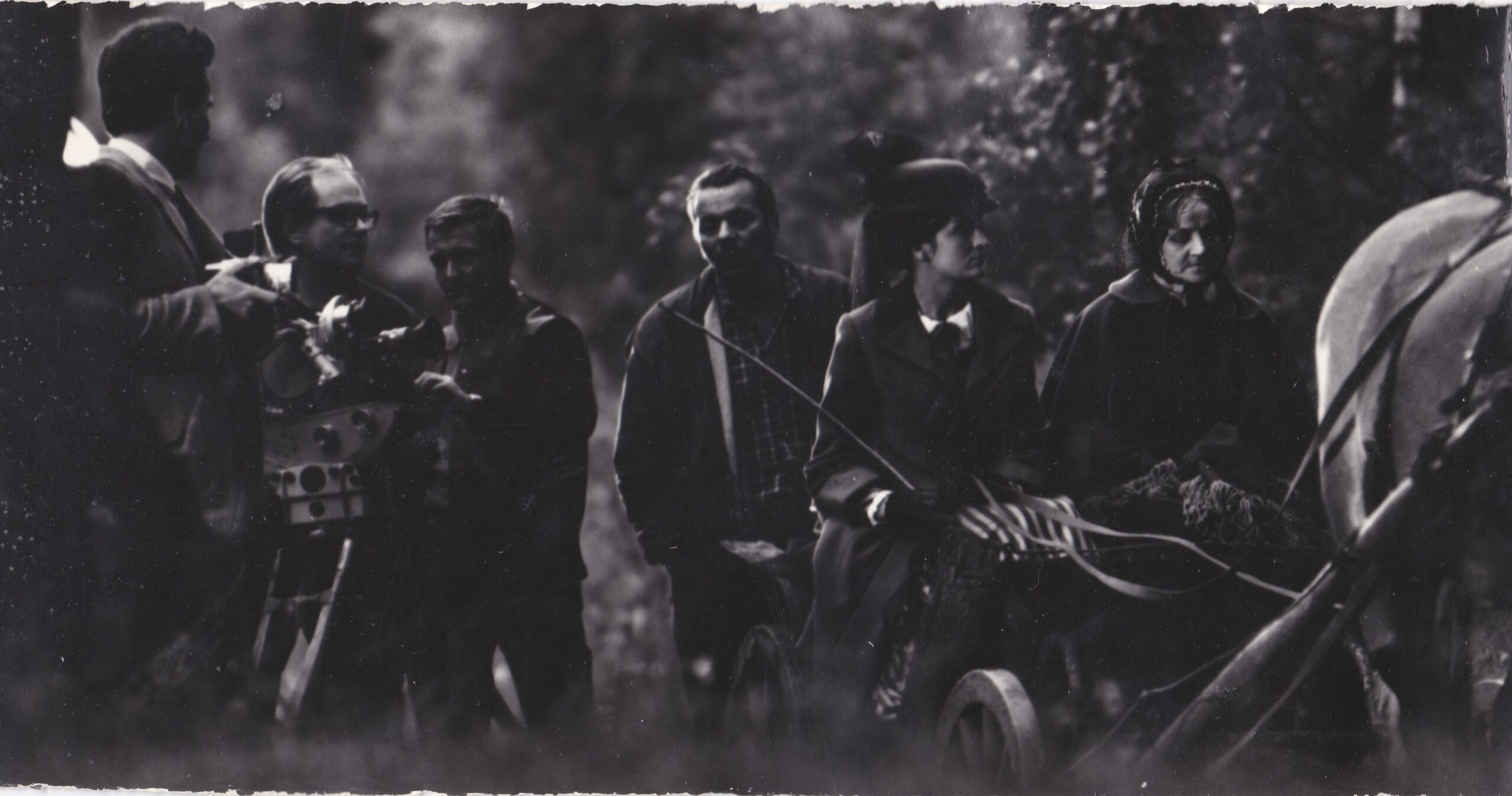 Legendinio „Tado Blindos“ aktoriai sugrįžta į filmavimo aikštelę - po 50 metų vėl susitinka Pakruojo dvare