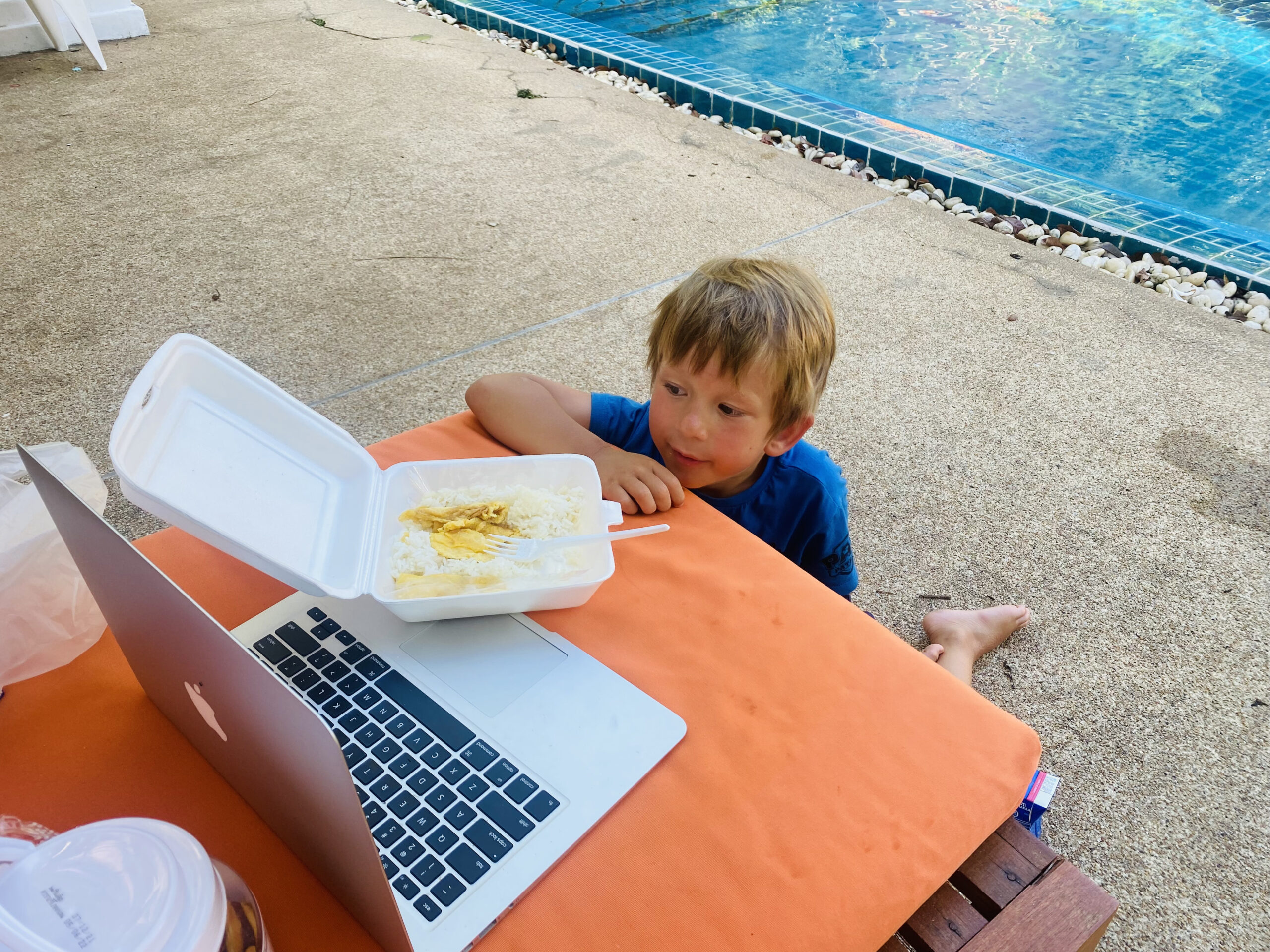 Nuotolinis mokymas keliaujant