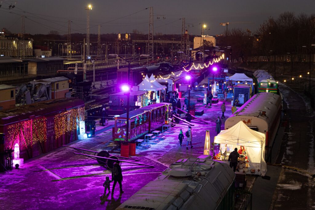 Bėgiais atrieda Kalėdos 2025: LTG šventinių renginių gidas šeimai