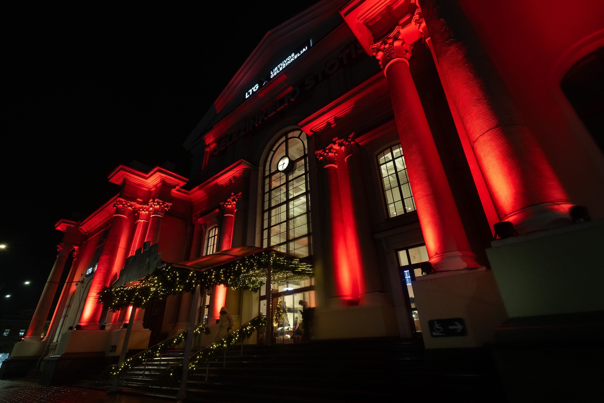 Kalėdos geležinkelio stotyse