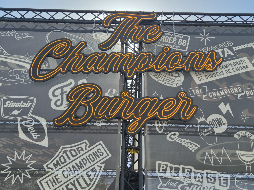 Skaniausias šou Tenerifėje: The Champions Burger Smash