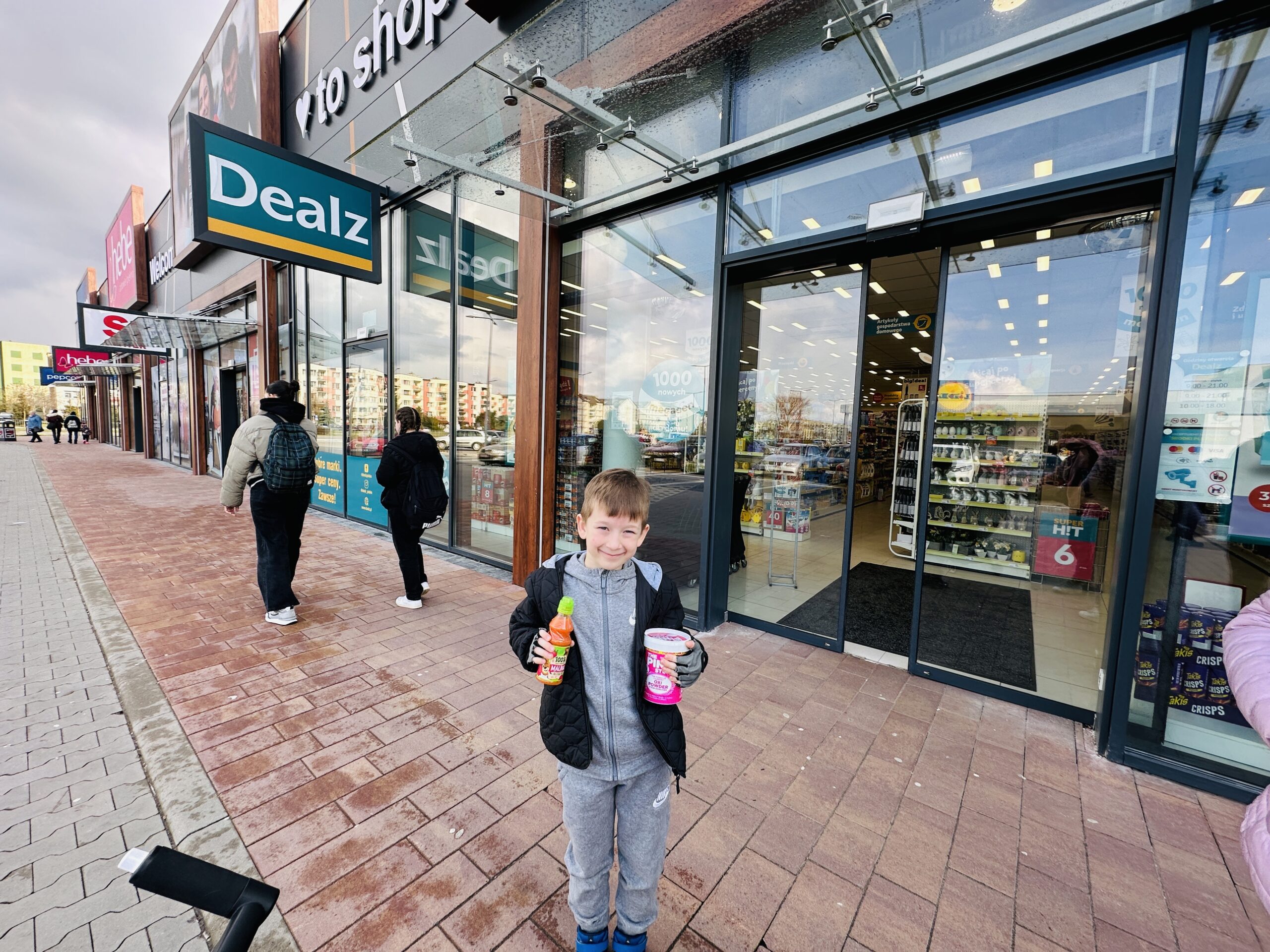 Parduotuvių darbo laikas per šventes Lenkijoje