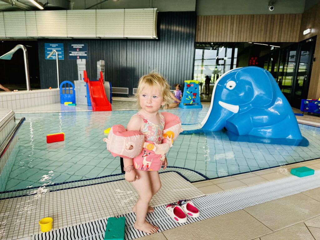 Molėtų baseinas su vaikais