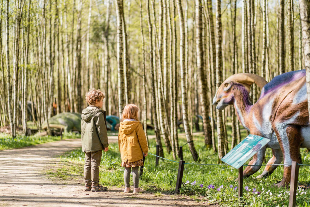 Atsidaro didžiausias dinozaurų parkas Lietuvoje