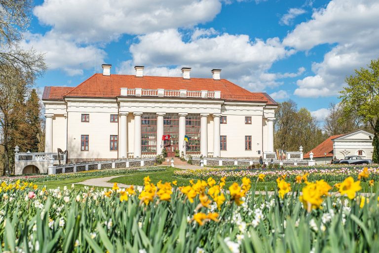 30 gražiausių dvarų Lietuvoje