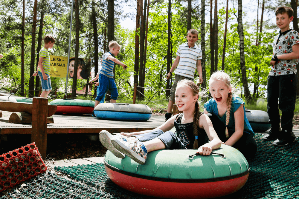 Gimtadieniai ir išleistuvės Tarzanijoje