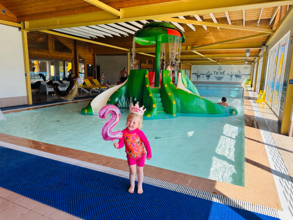 Vaikų gimtadieniai baseinuose Lietuvoje