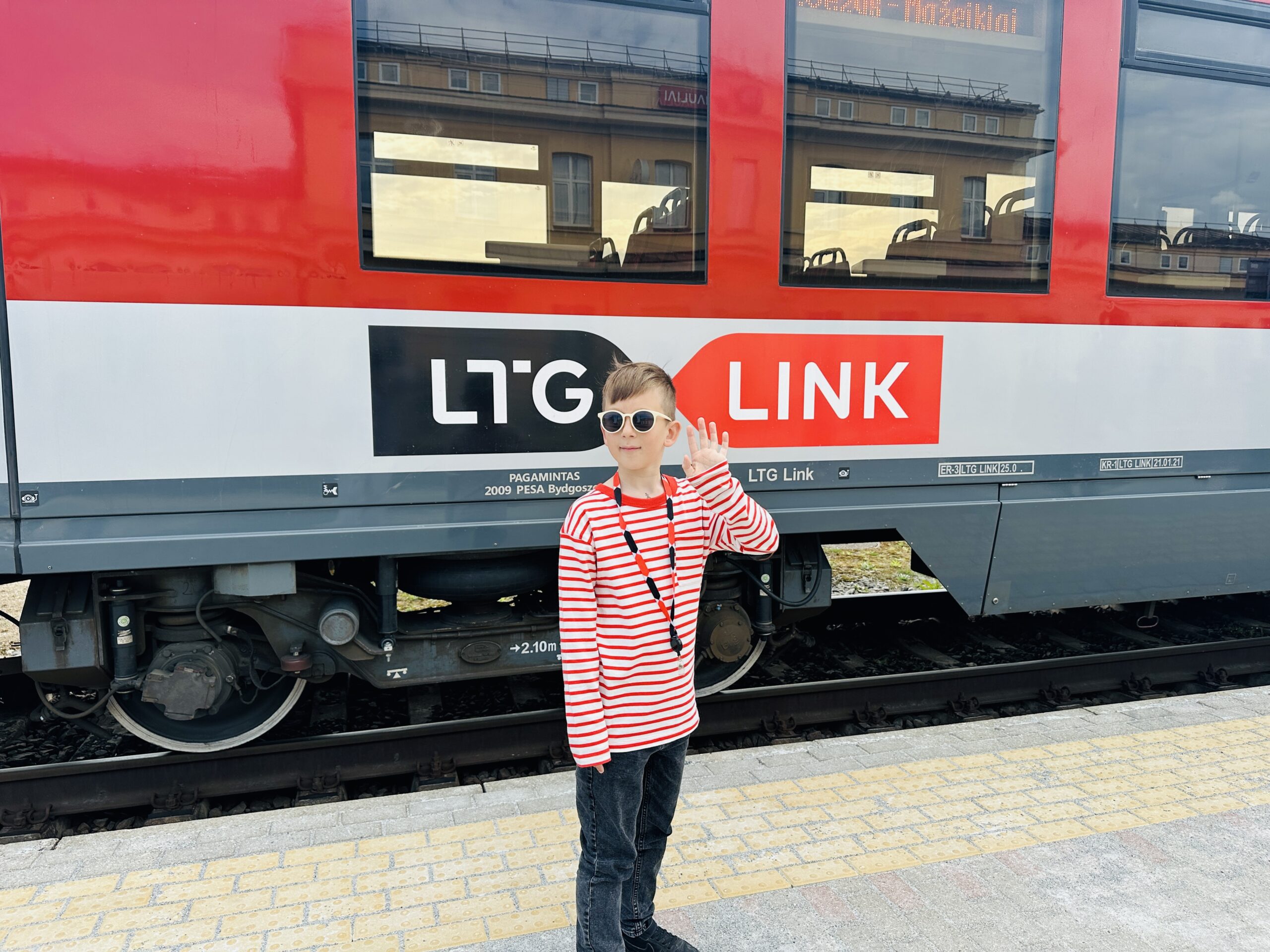 Vienos dienos šeimos nuotykis: kelionė traukiniu į Šiaulius su vaikais