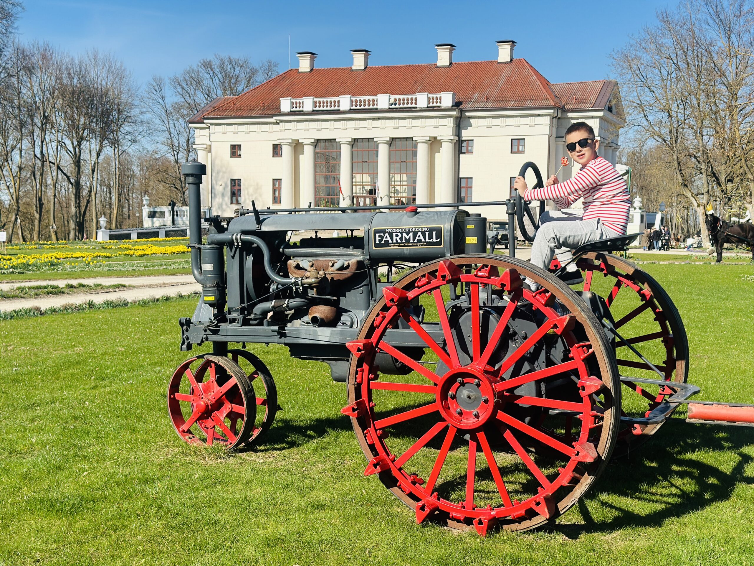 Pakruojo dvaro pramogos ir veiklos vaikams ir šeimoms