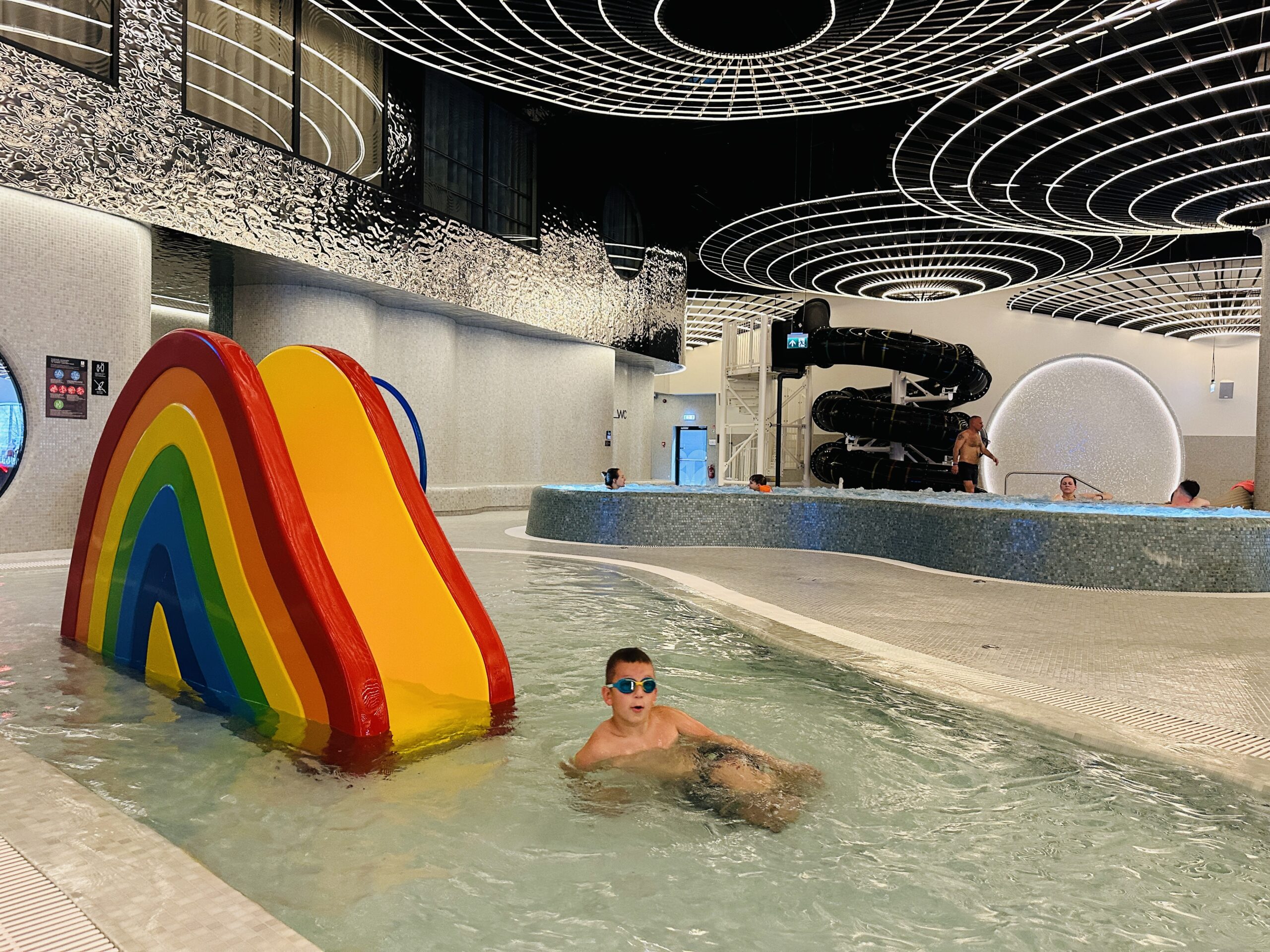 Tichė vandens namai baseinas Šiauliuose