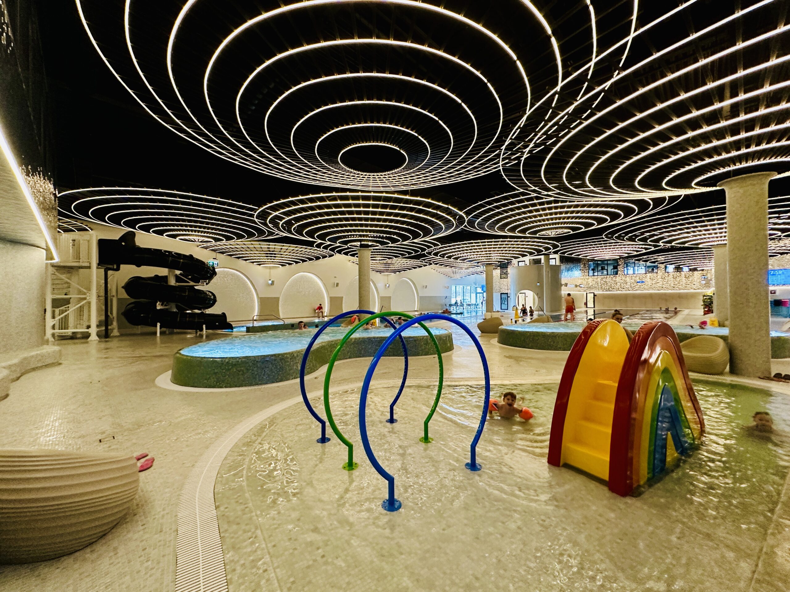 Tichė vandens namai baseinas Šiauliuose