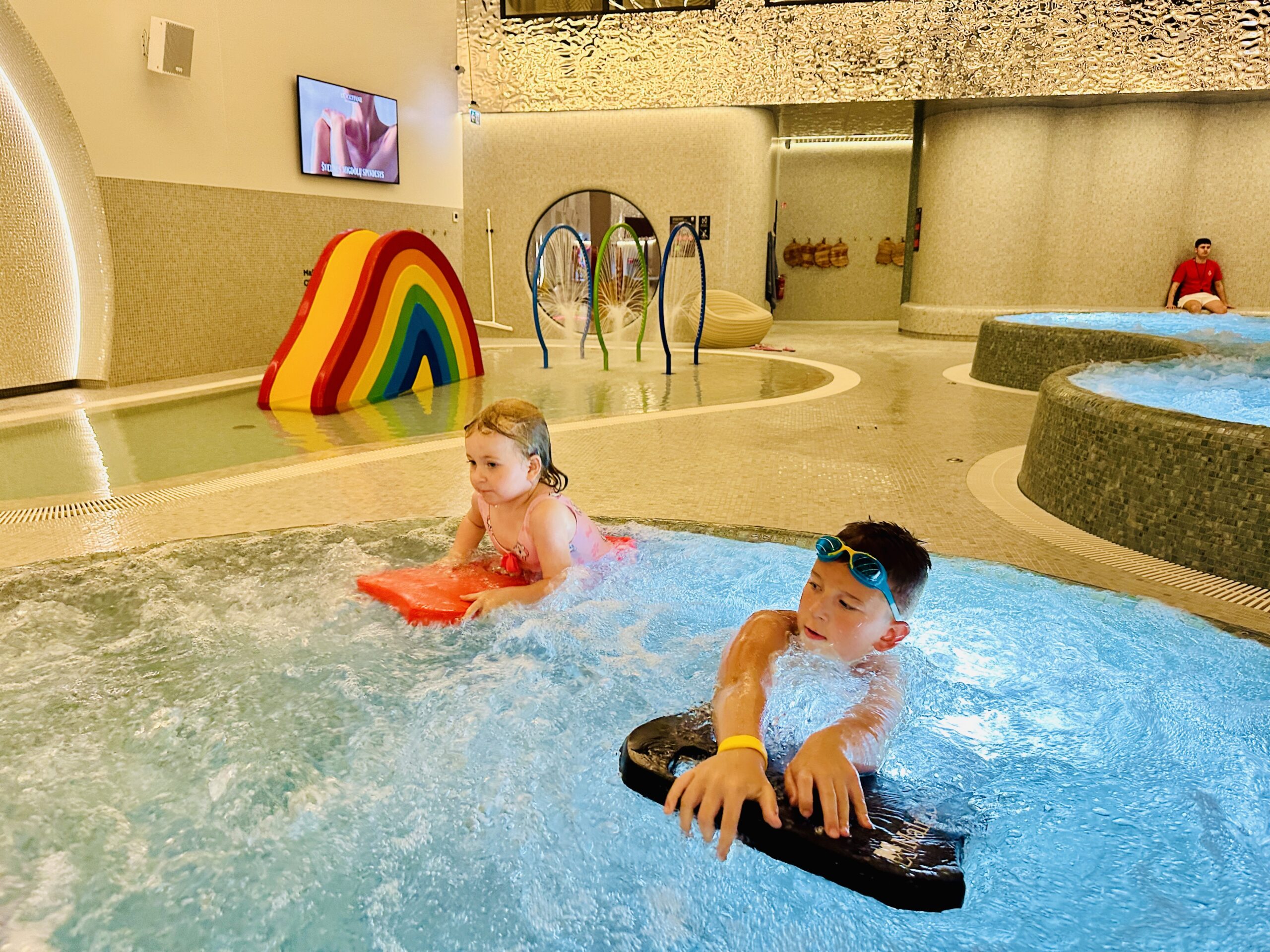 Tichė vandens namai baseinas Šiauliuose