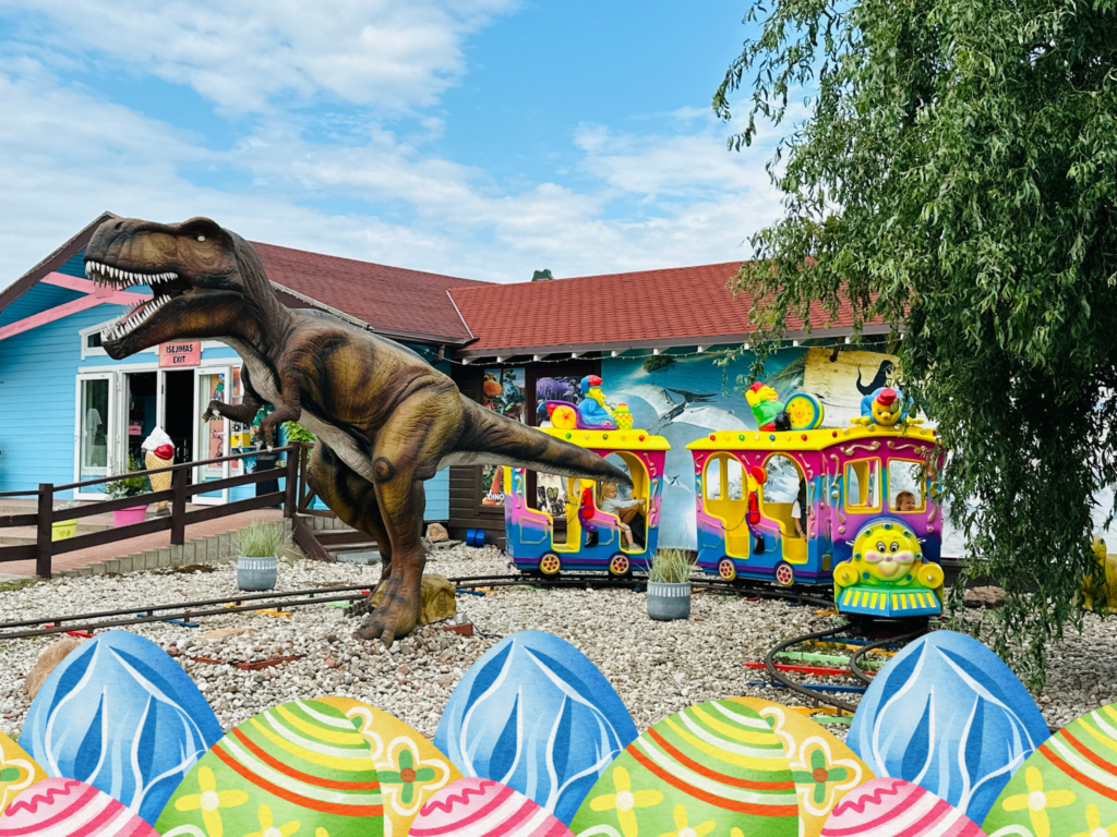 Velykos su vaikais Klaipėdoje Dino parke