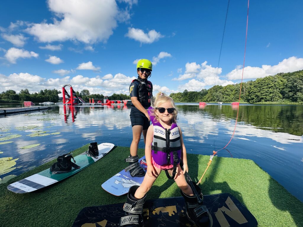 Wake Inn vandenlenčių ir batutų parkas