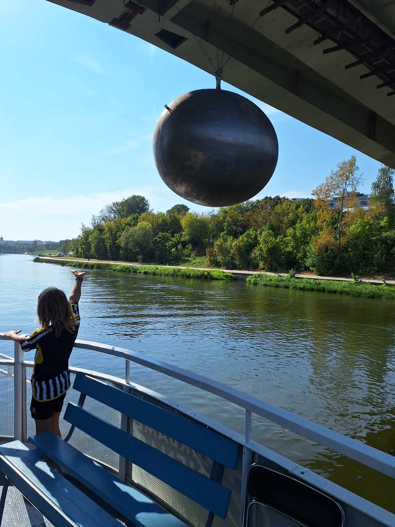 Skulptūra Karališkas obuolys Vilniuje