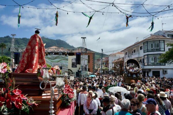 Romerijos Tenerifėje (nuotr.: https://casa-balcones.com/calendario-de-romerias-en-tenerife-2026/)