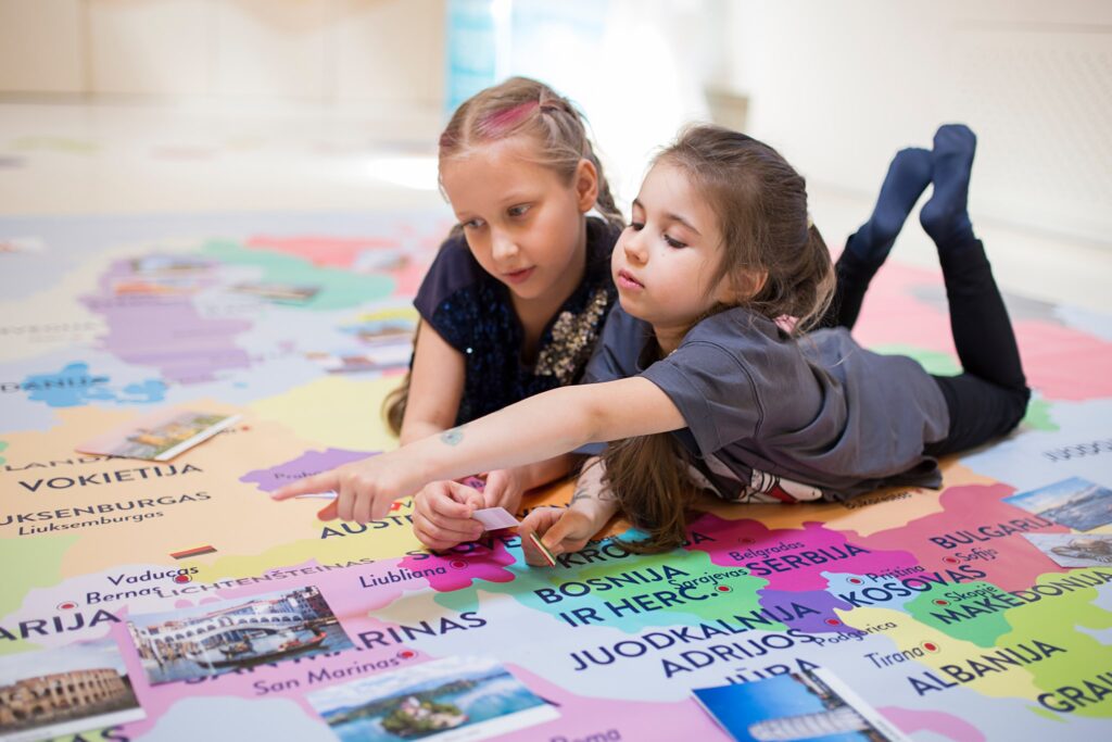 CurioCity edukacijos mokyklų ir darželių grupėms: mokymasis per žaidimą ir tyrinėjimą