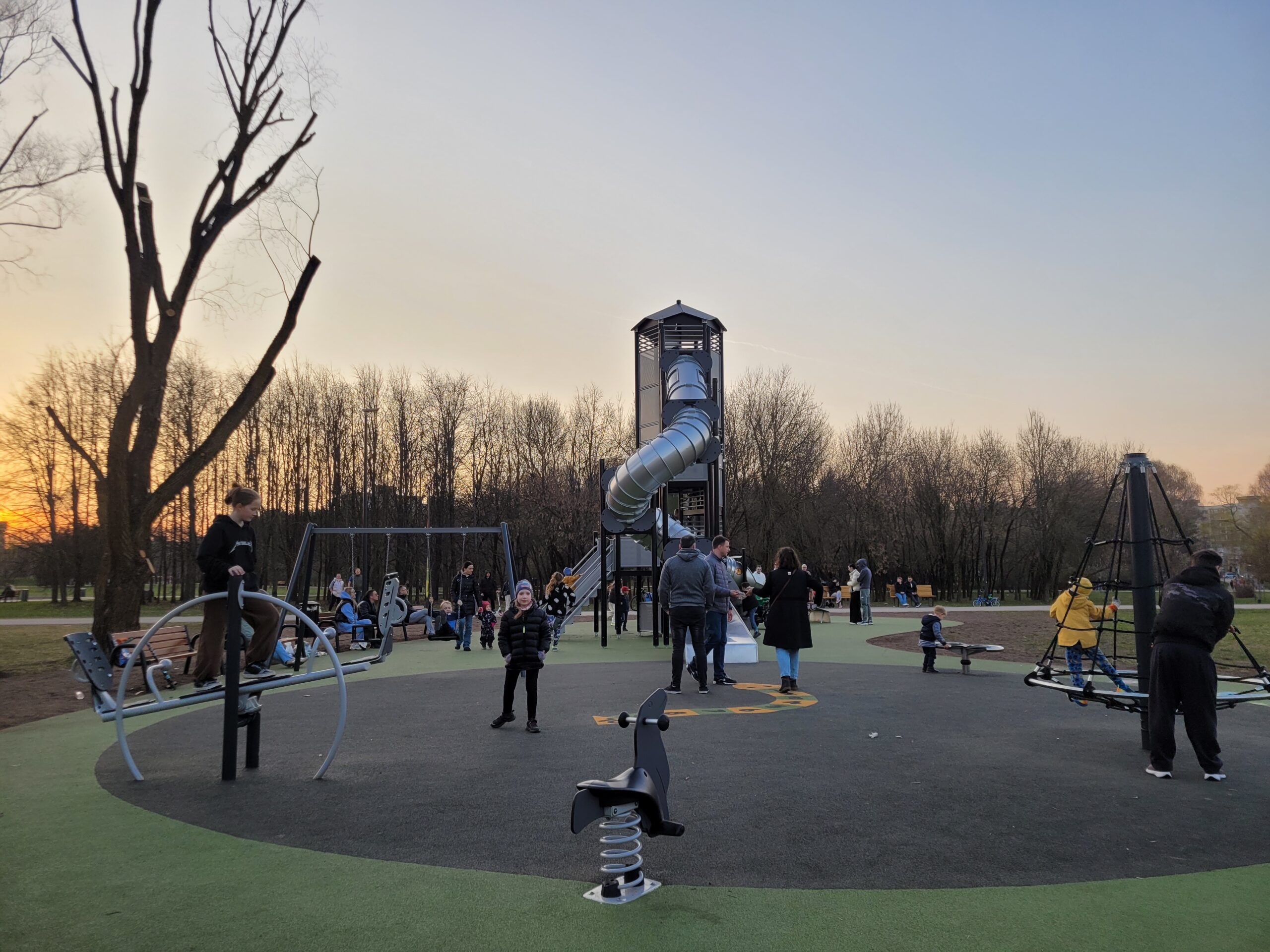 Nauja žaidimų aikštelė Kalniečių parke
