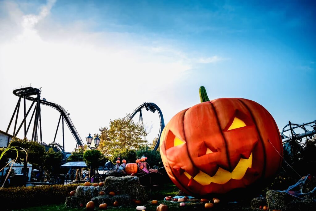 Baisiausiai smagus Helovynas populiariausiuose Europos pramogų ir atrakcionų parkuose