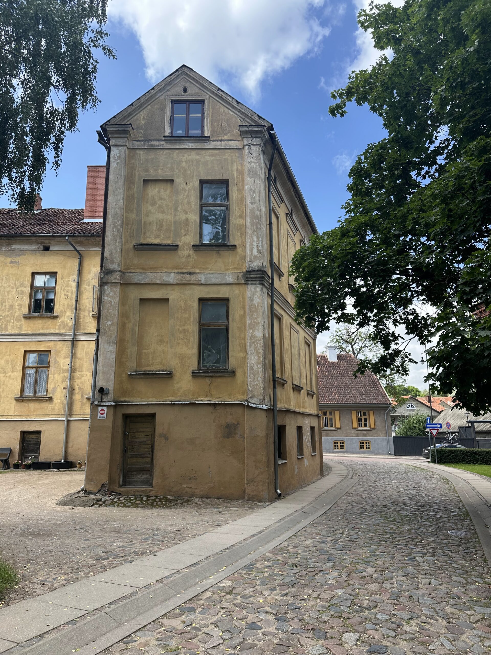 Latvija su vaikais