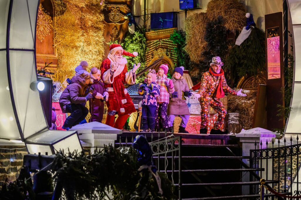 Snaigės pasaka Pakruojo dvare: kalėdinis spektaklis vaikų grupėms