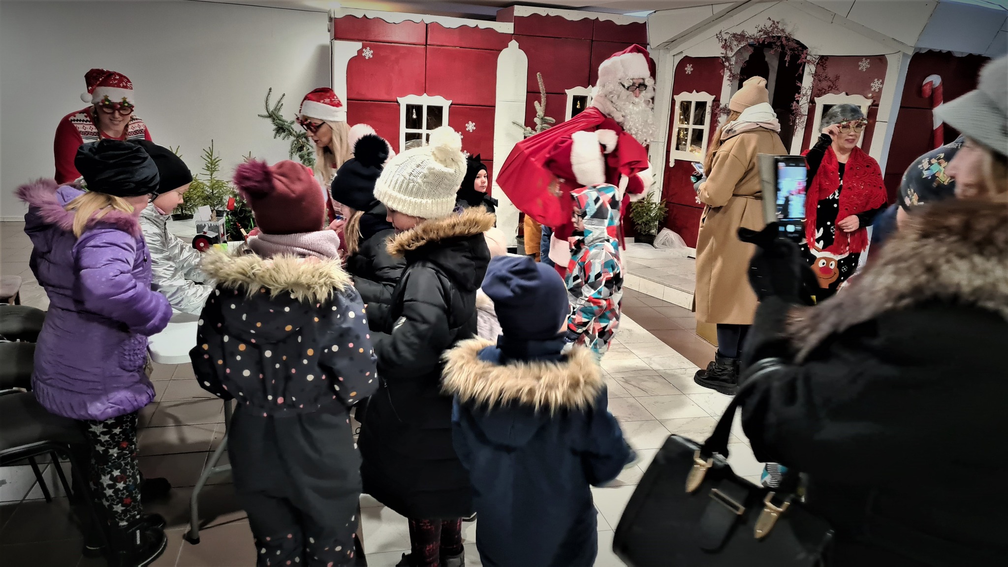 Kalėdų Senelio rezidencija Alytaus miesto teatre