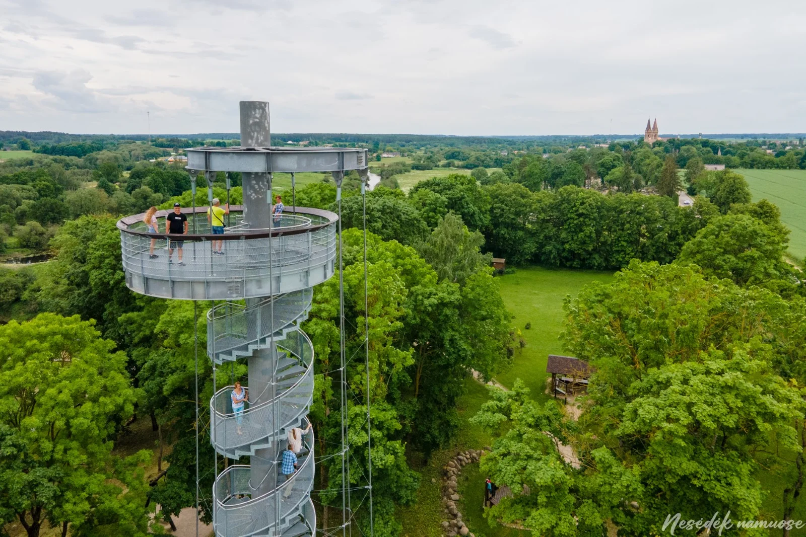 Krekenavos regioninio parko apžvalgos bokštas (nuotr. iš „Nesėdėk namuose“ svetainės)