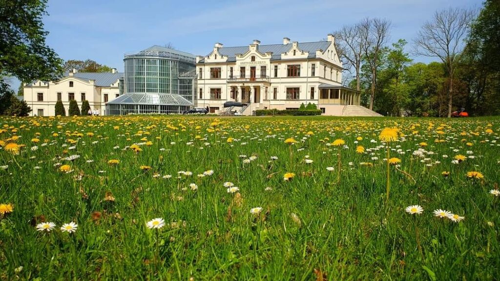 Kretingos muziejuje atveriamos dvi naujos parodos