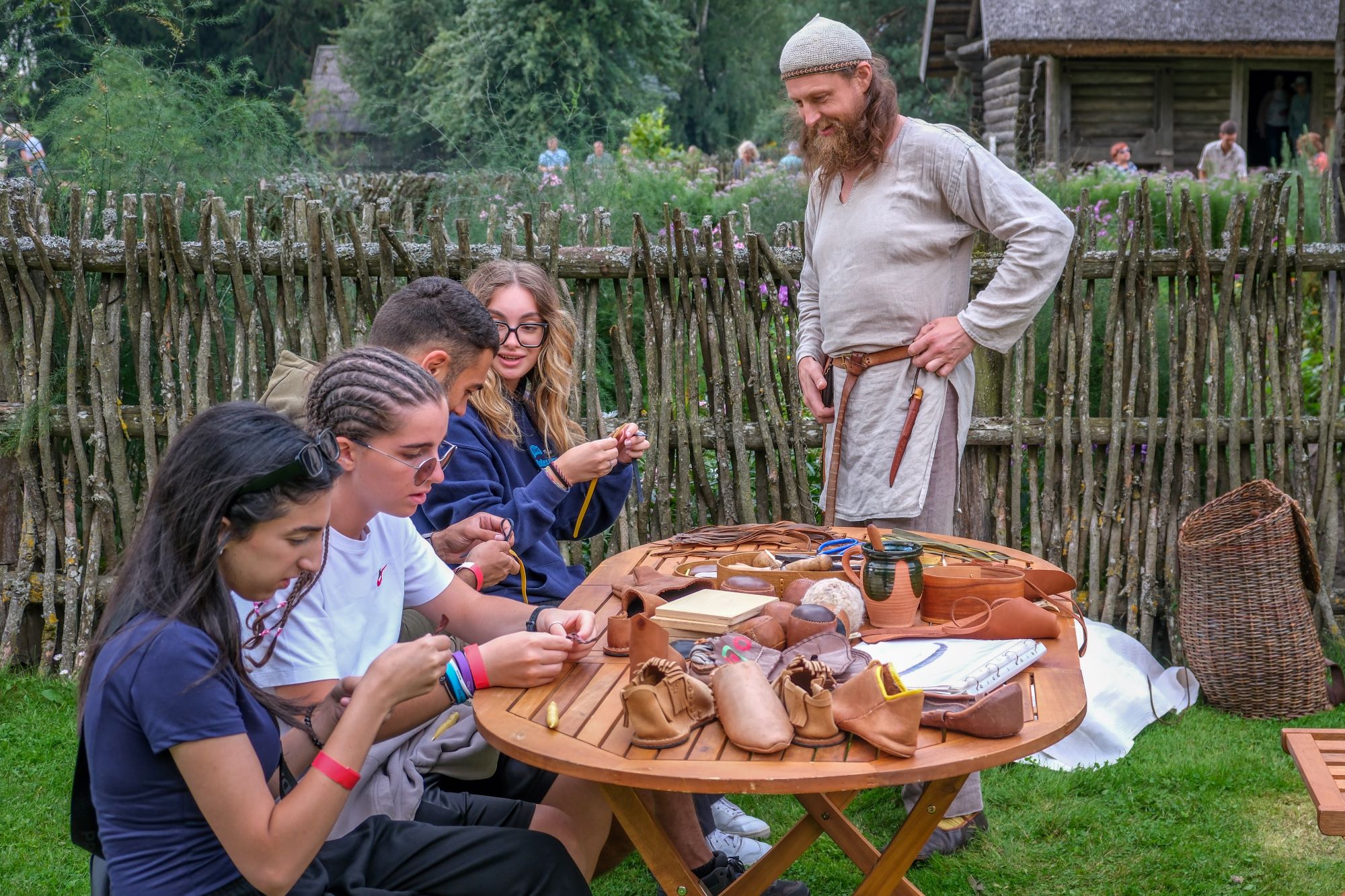 Kleboniškių kaimas atgyja – sugrįžta Senųjų amatų ir edukacijų dienos (Lauros Prascevičiūtės nuotr.)
