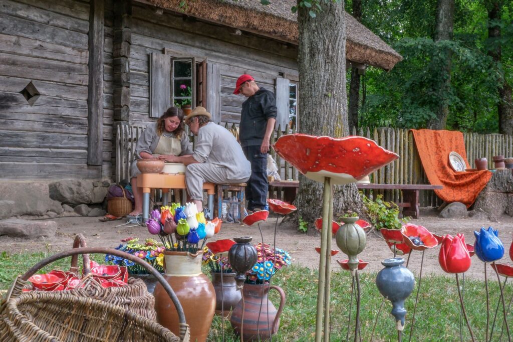 Kleboniškių kaimas atgyja – sugrįžta Senųjų amatų ir edukacijų dienos (Lauros Prascevičiūtės nuotr.)