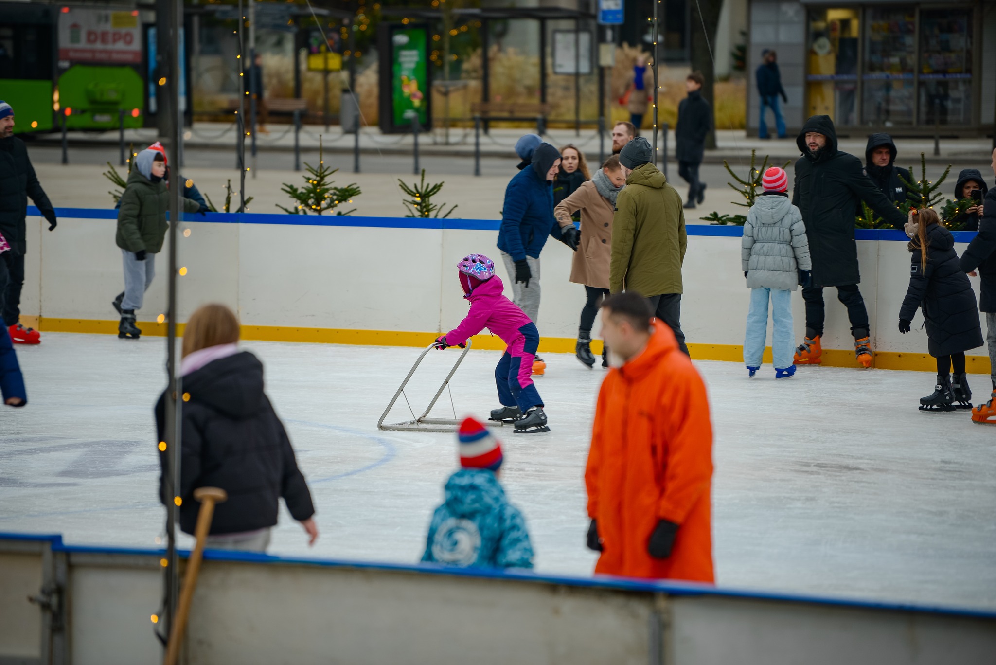 Ledo čiuožykla Kaune Vienybės aikštėje