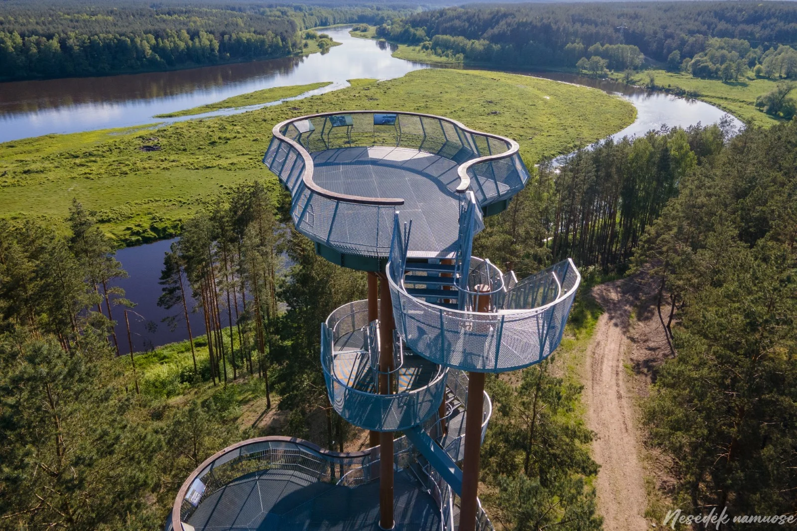 Merkinės apžvalgos bokštas (nuotr. iš „Nesėdėk namuose“ svetainės)