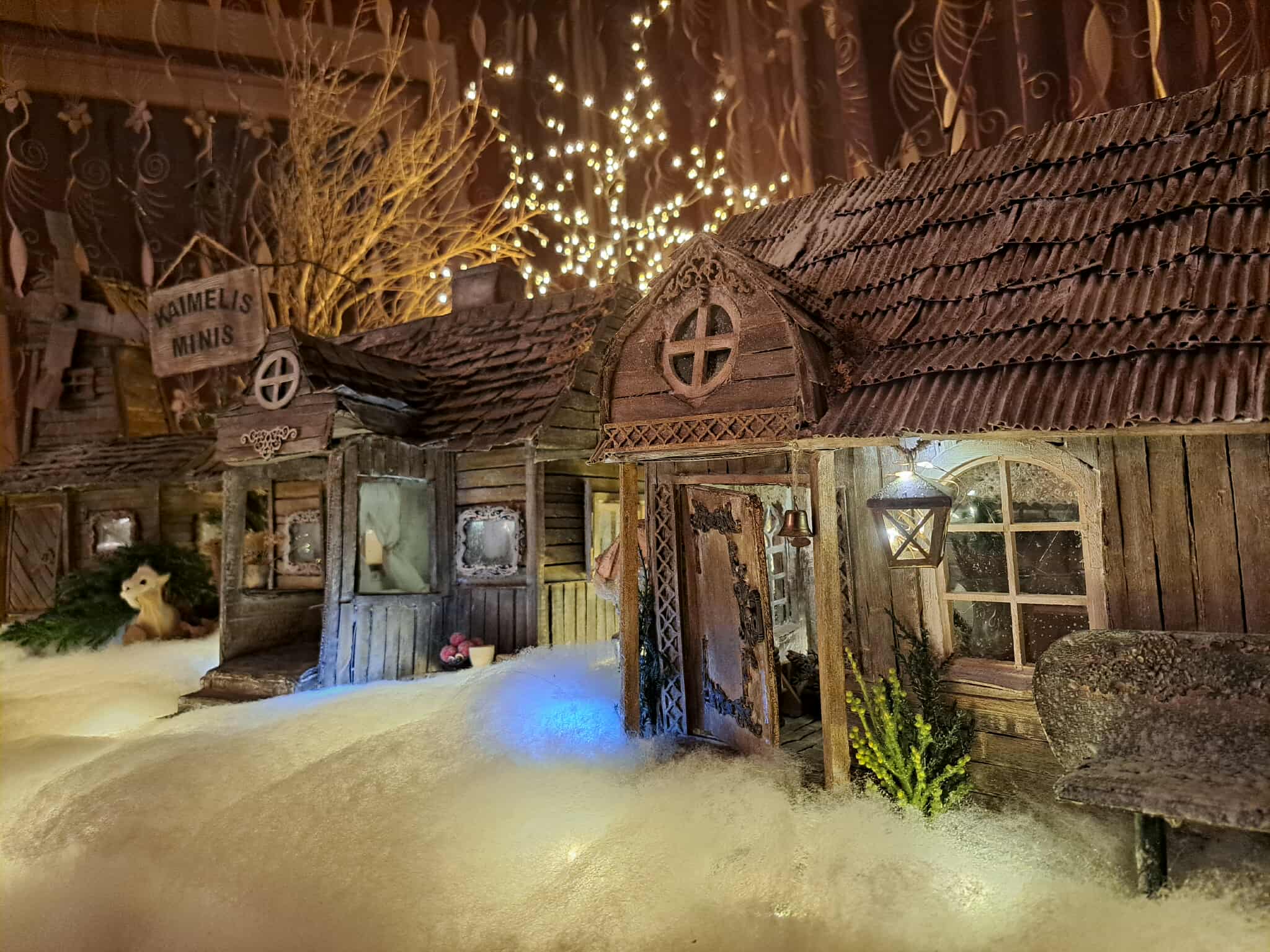 Lietuviško kaimo miniatiūrų paroda Kaimelis Minis