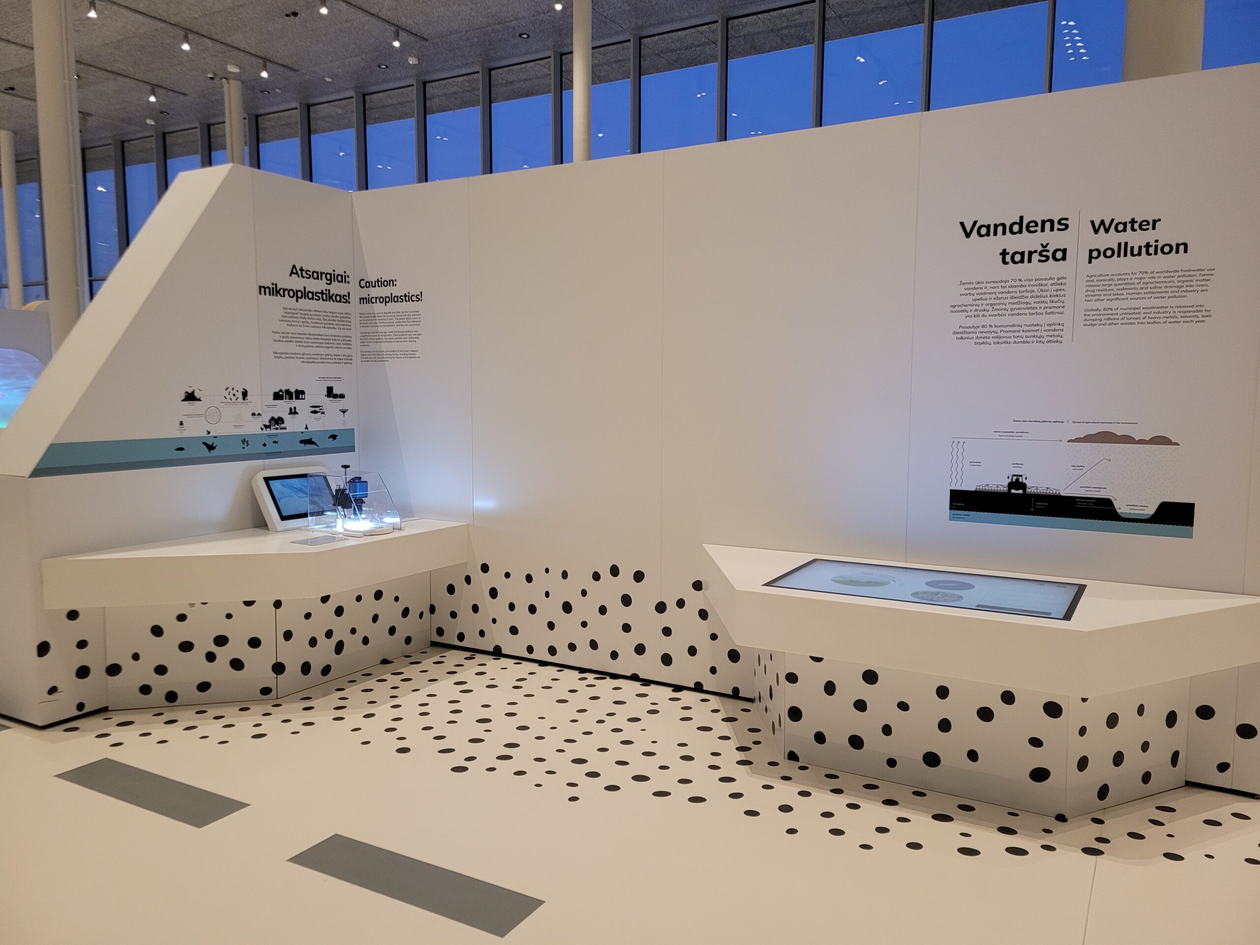 Mokslo saloje 140 eksponatų