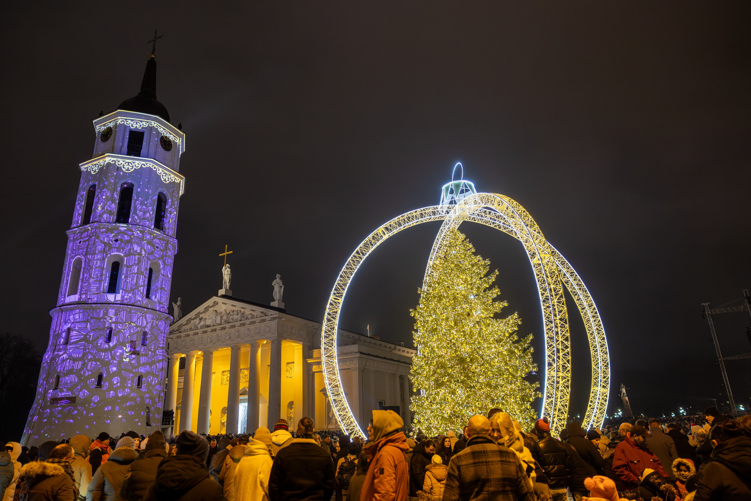 Naujametinį vakarą Vilniaus Katedros aikštę užlies šviesų ir muzikos karnavalas (nuotr. Saulius Žiūra)