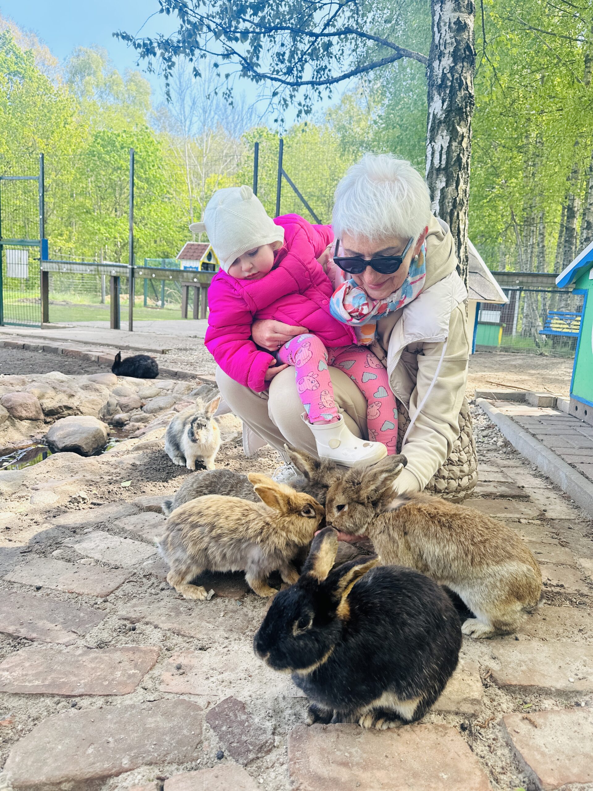 Ką veikti per pavasario atostogas 2026 su vaikais? 15 smagių idėjų šeimoms