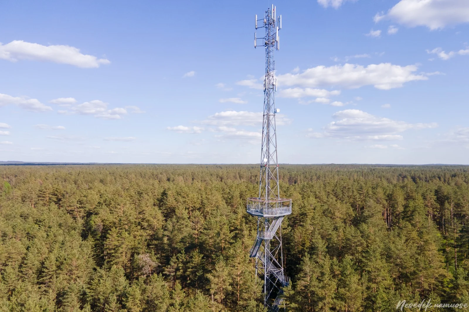 Puvočių apžvalgos bokštas (nuotr. iš „Nesėdėk namuose“ svetainės)